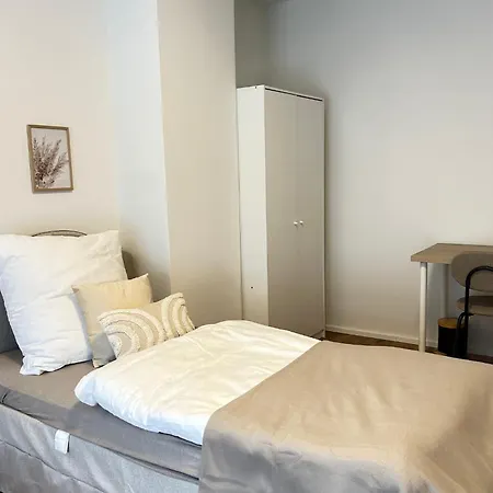 Bege Proteam Base Semesterbostad