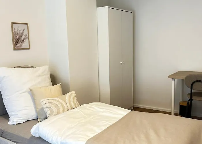 Bege Proteam Base Vakantiehuis